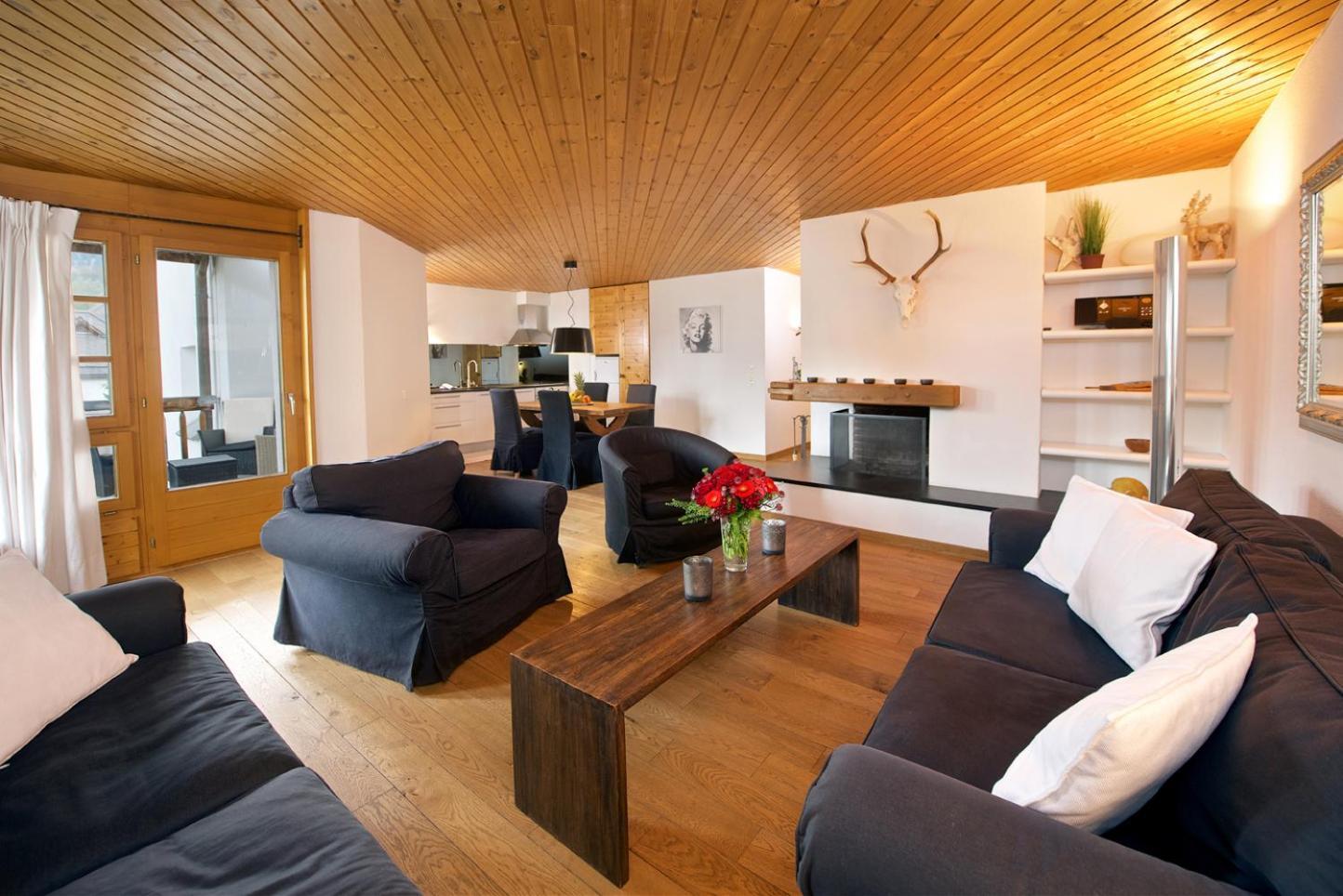 Schweizerhof Ferienwohnungen Lenzerheide 2 Room photo
